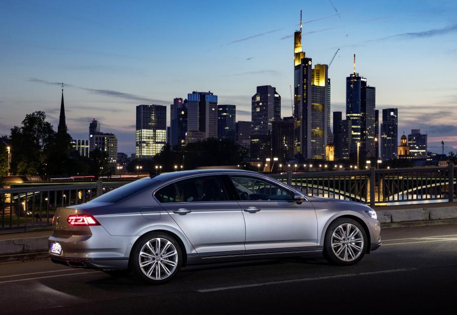  Volkswagen Passat Highline (B8) 2019 года  (WW) (фото 19 из 34)